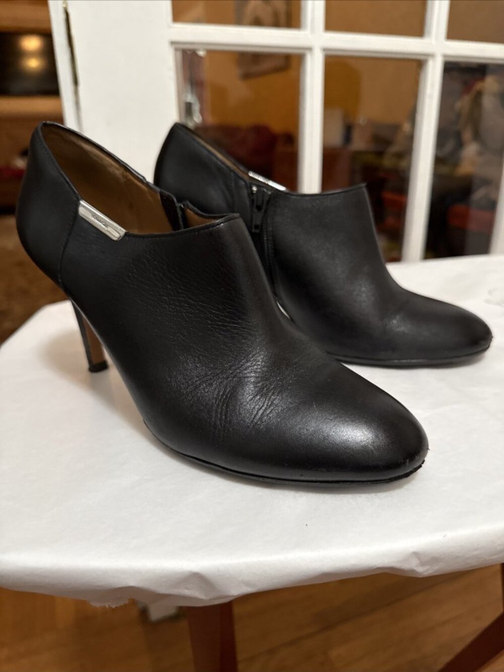 COACH Seneca Black Leather Women's Boots Ankle Shoes Size 8B New Nonslip Soles